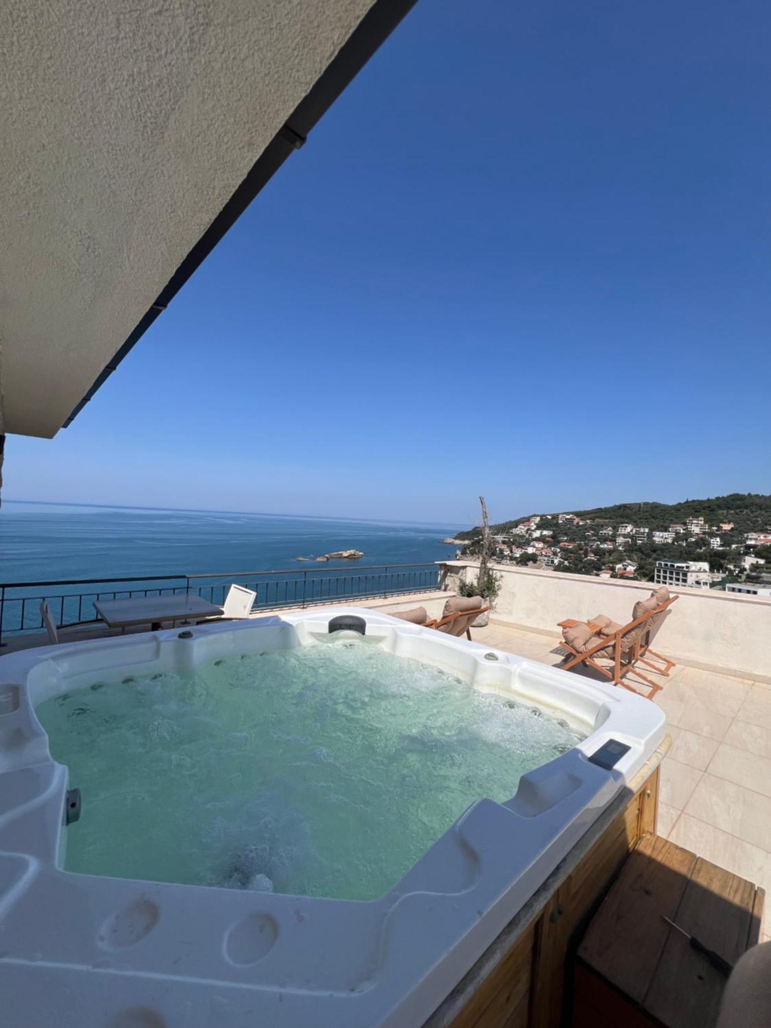 Hotel Pirate Old Town Ulcinj Esterno foto